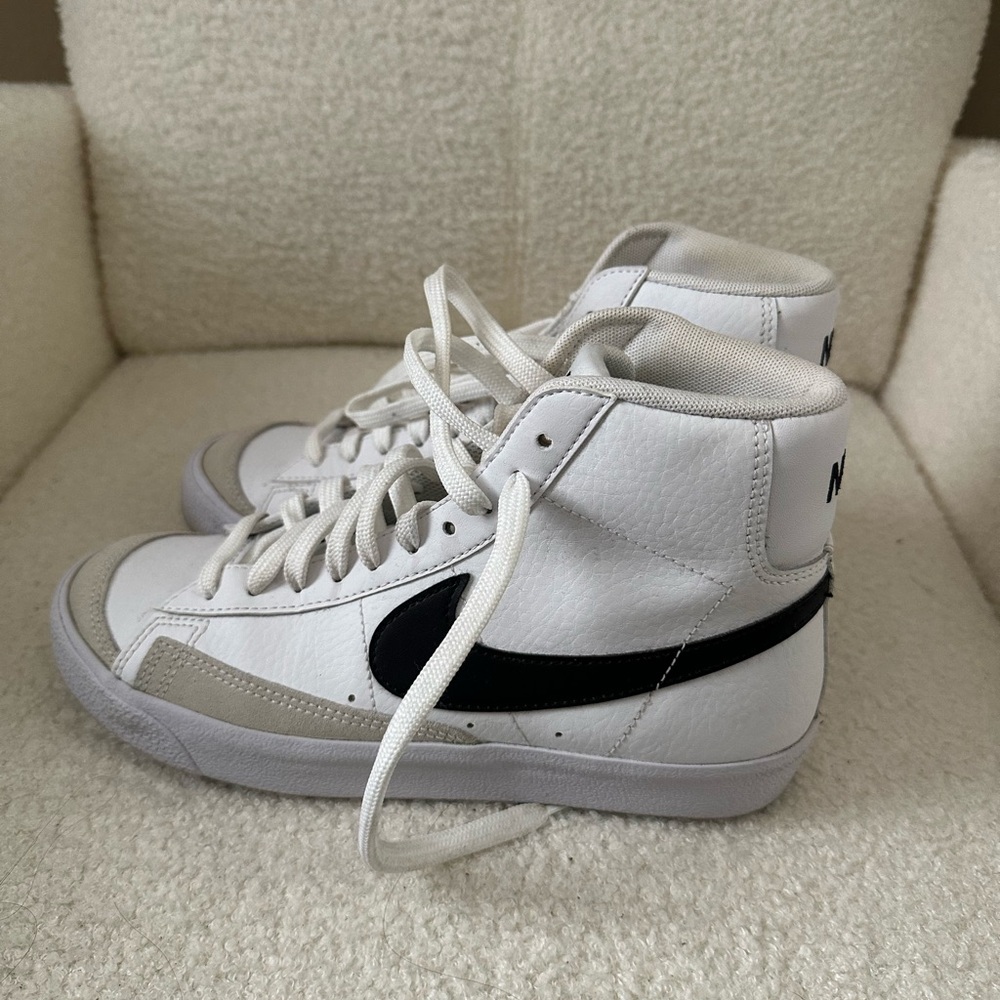 Nike Blazer Mid ‘77